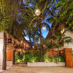 https://hotel-kin-ha-pueblo.allrivieramayahotels.com